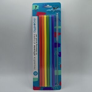 Giggle & Gulp Reusable Silicone Straws 7 piece Set
